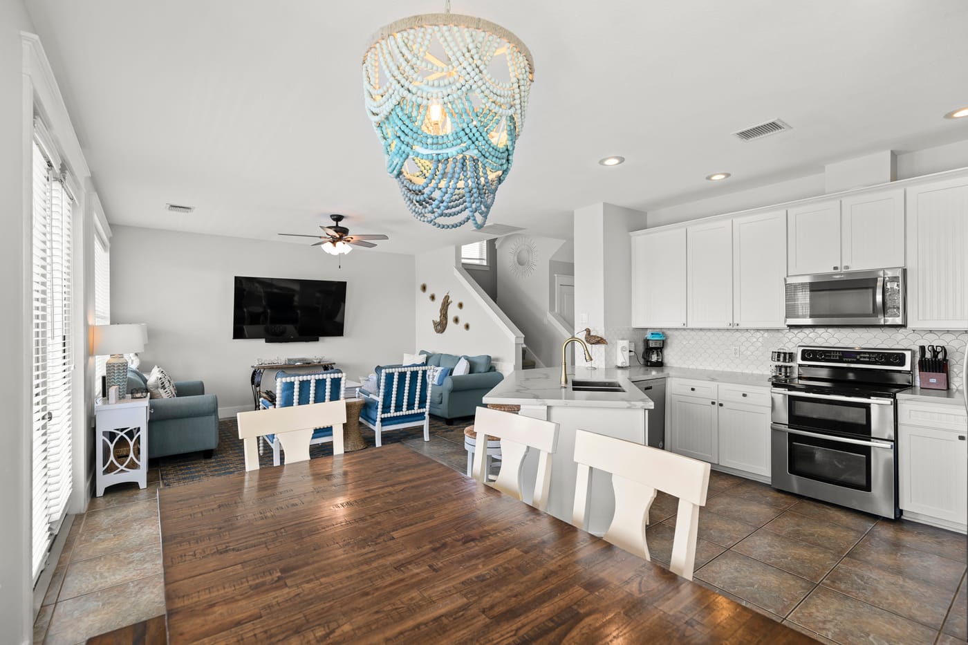 The bright, comfortable great room at Sunset Kisses — perfect for a rainy day in